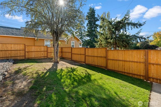 3525 E T Street, Tacoma, WA 98404