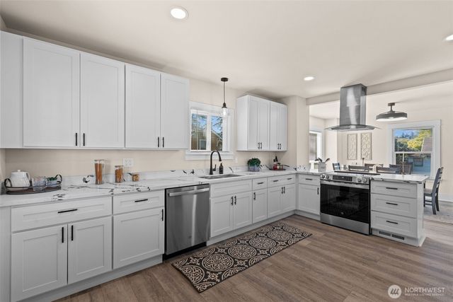 3525 E T Street, Tacoma, WA 98404