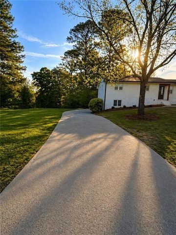 3680 Bells Ferry Road NW, Kennesaw, GA 30144