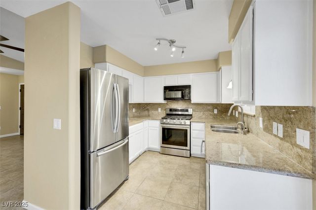 1064 Eagle Owl Avenue, Henderson, NV 89015