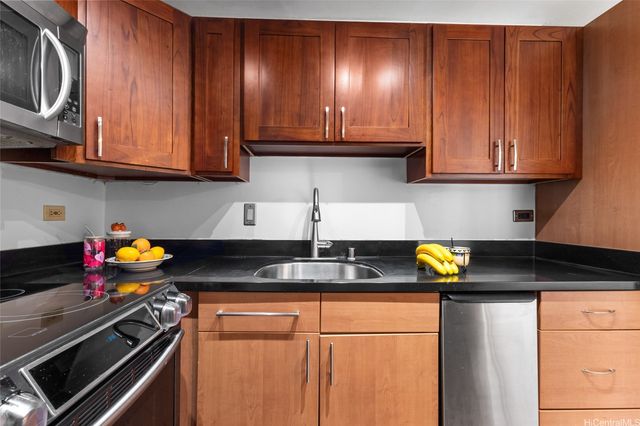 5085 Likini Street B207, Honolulu, HI 96818