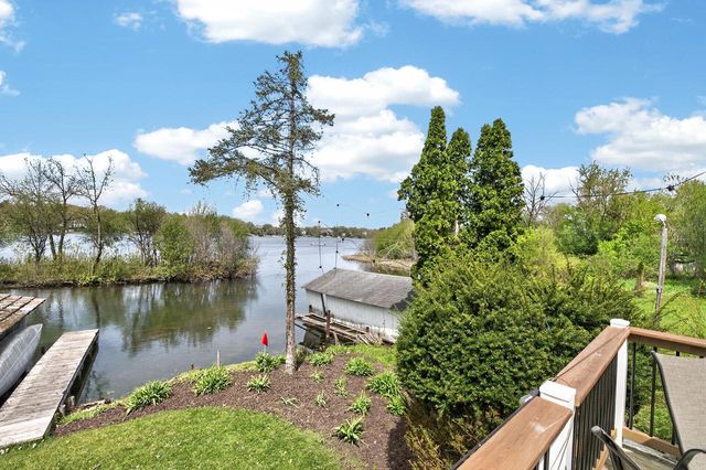 W2186 Wilmers Grove ROAD, East Troy, WI 53120