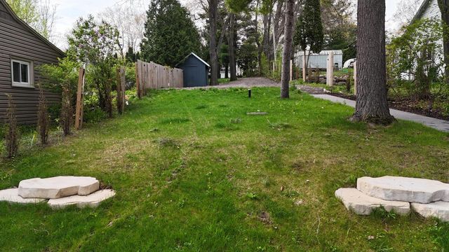 W2186 Wilmers Grove ROAD, East Troy, WI 53120