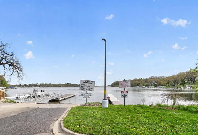 W2186 Wilmers Grove ROAD, East Troy, WI 53120