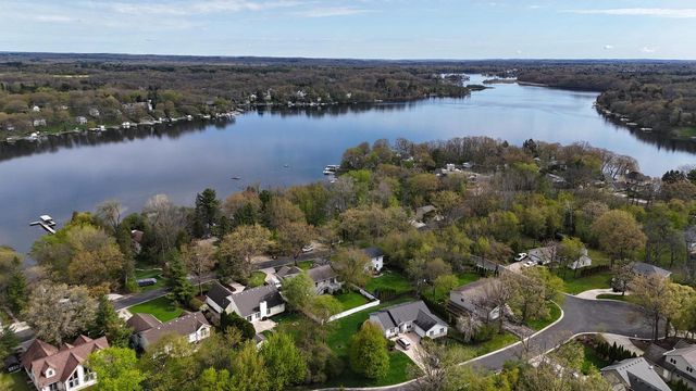 W2186 Wilmers Grove ROAD, East Troy, WI 53120