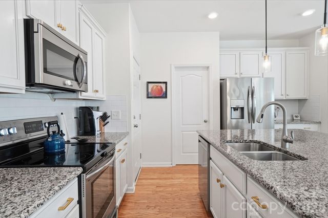 5084 Lily Pond Circle, Waxhaw, NC 28173