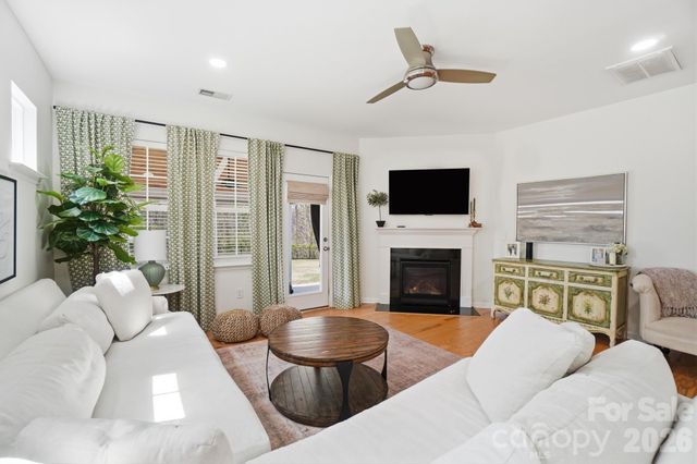 5084 Lily Pond Circle, Waxhaw, NC 28173