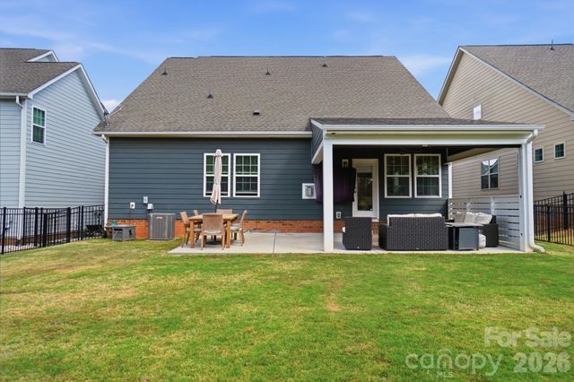 5084 Lily Pond Circle, Waxhaw, NC 28173