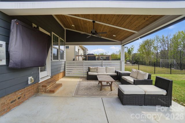 5084 Lily Pond Circle, Waxhaw, NC 28173