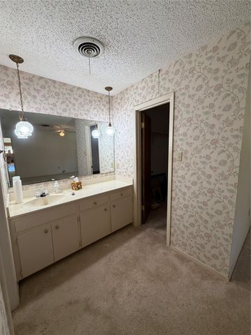 1208 Brushy Bend DR, Round Rock, TX 78681