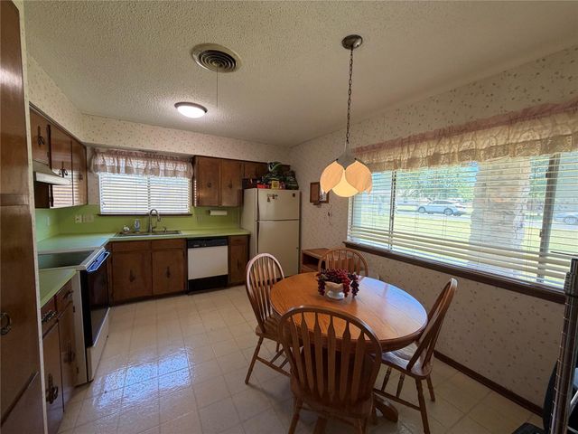 1208 Brushy Bend DR, Round Rock, TX 78681