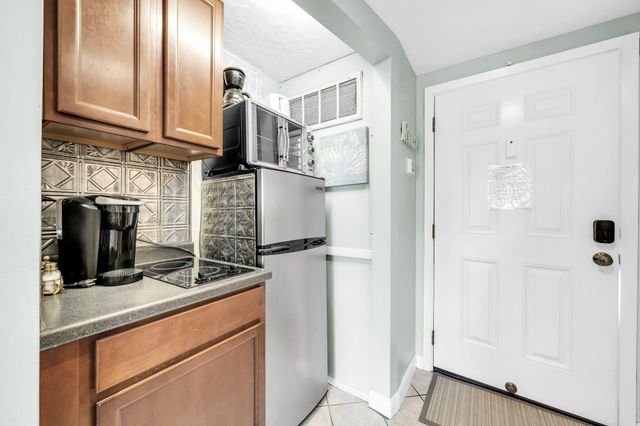 214 SW Miracle Strip Parkway B104, Fort Walton Beach, FL 32548