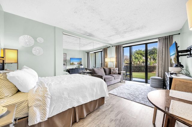 214 SW Miracle Strip Parkway B104, Fort Walton Beach, FL 32548