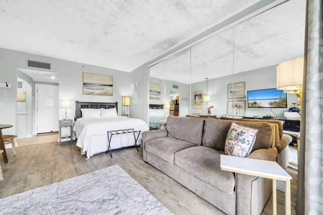 214 SW Miracle Strip Parkway B104, Fort Walton Beach, FL 32548