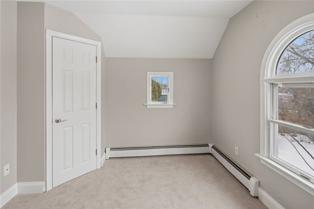 179 Schoolhouse Road, Warren, RI 02885