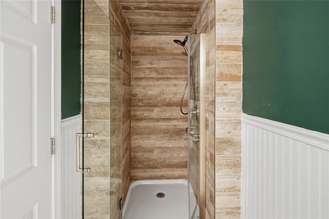 179 Schoolhouse Road, Warren, RI 02885