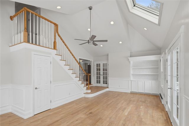 179 Schoolhouse Road, Warren, RI 02885