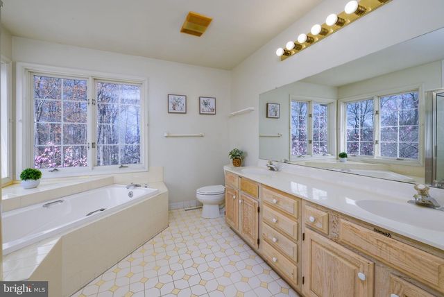 16 OKLAHOMA STATE DR, Newark, DE 19713