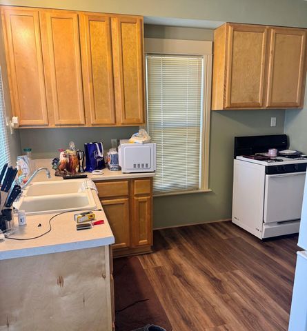 216 Randall Street, Waterloo, IA 50701