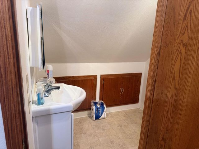 216 Randall Street, Waterloo, IA 50701