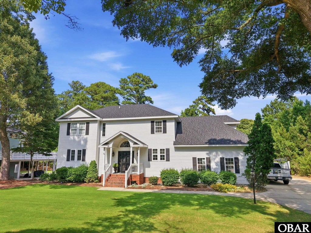 Image 6 of property listing at 3017 Martins Point Road Lot 5, Kitty Hawk, NC 27949