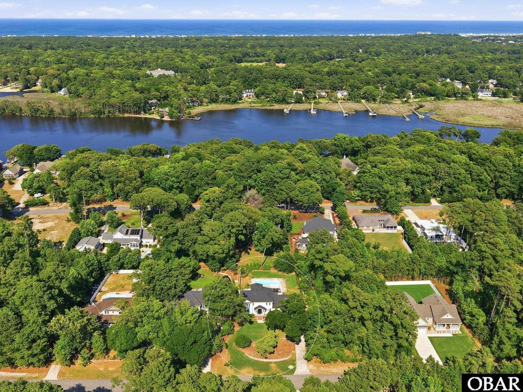 Image 8 of property listing at 3017 Martins Point Road Lot 5, Kitty Hawk, NC 27949