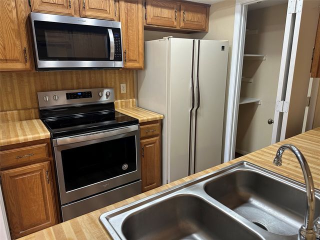 927 Signal Ridge Place, Rockwall, TX 75032
