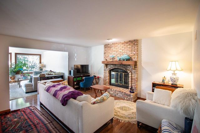 26 CROSSBRIDGE COURT, Madison, WI 53717