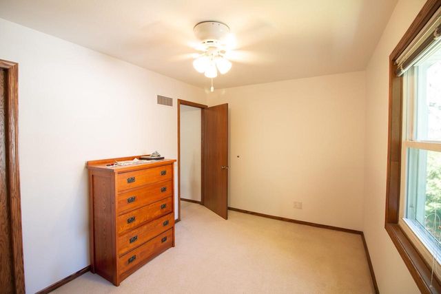 26 CROSSBRIDGE COURT, Madison, WI 53717