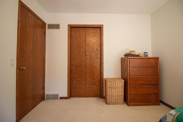 26 CROSSBRIDGE COURT, Madison, WI 53717