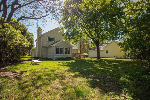 26 CROSSBRIDGE COURT, Madison, WI 53717