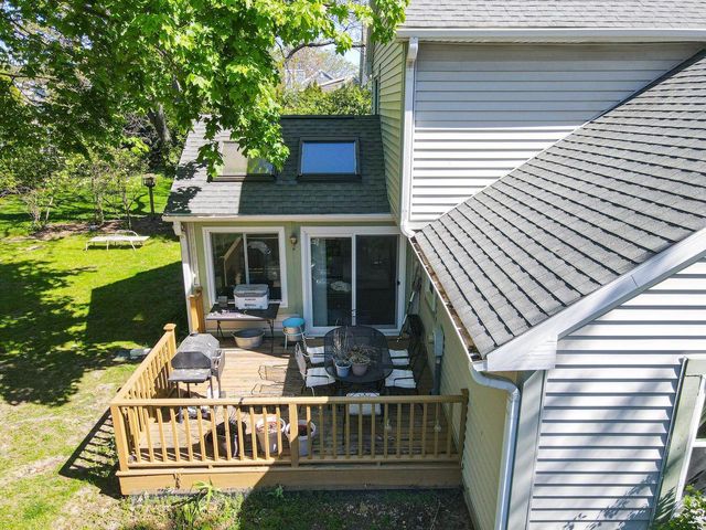 26 CROSSBRIDGE COURT, Madison, WI 53717