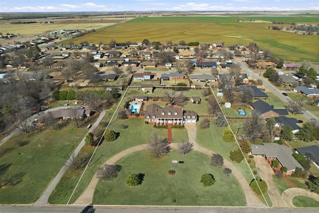 103 E Dogwood Street, Hobart, OK 73651