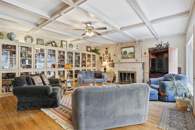 103 E Dogwood Street, Hobart, OK 73651