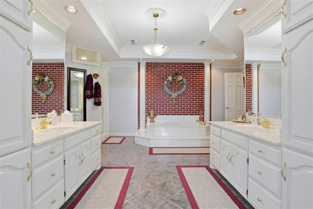 103 E Dogwood Street, Hobart, OK 73651