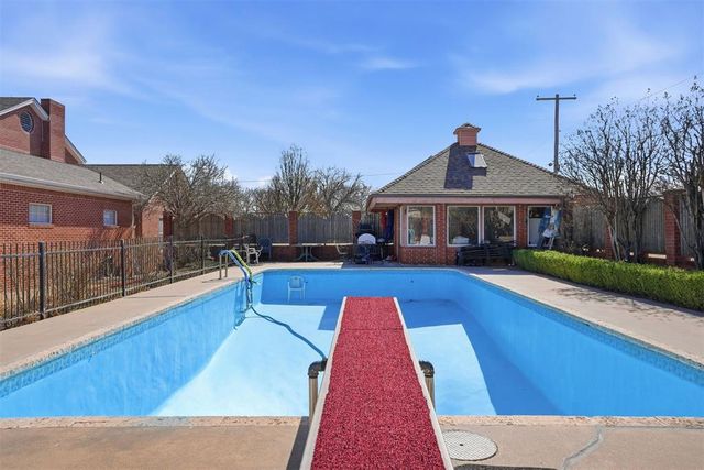 103 E Dogwood Street, Hobart, OK 73651