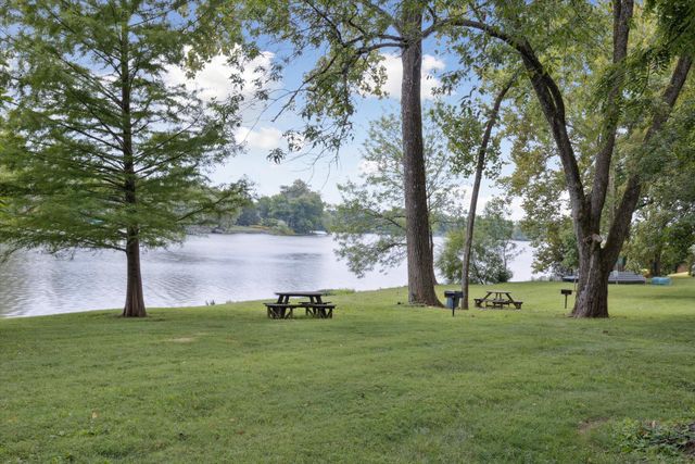 500 Laketower Drive 25, Lexington, KY 40502