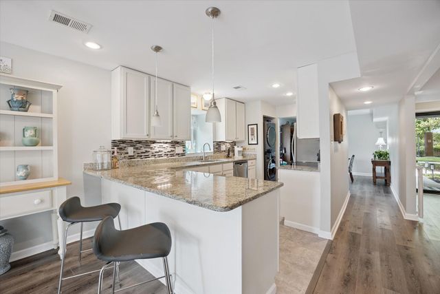 500 Laketower Drive 25, Lexington, KY 40502