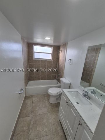1750 W 46th St 331, Hialeah, FL 33012