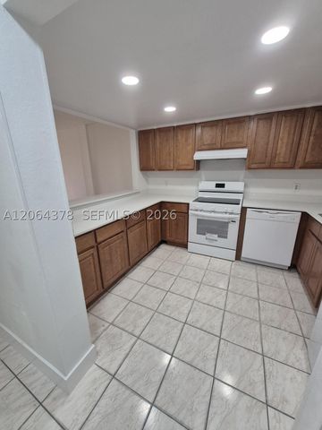 1750 W 46th St 331, Hialeah, FL 33012