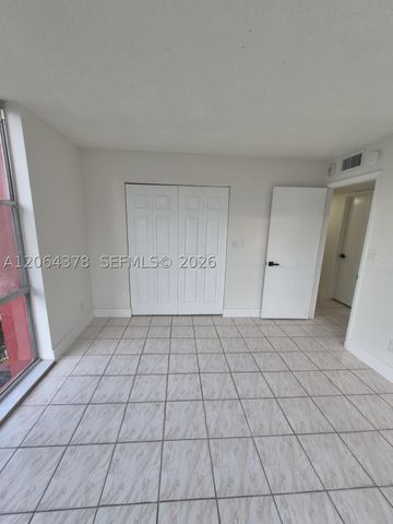 1750 W 46th St 331, Hialeah, FL 33012