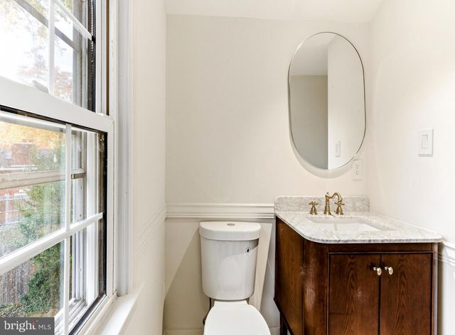 215 N VINEYARD BLVD, Collingswood, NJ 08108