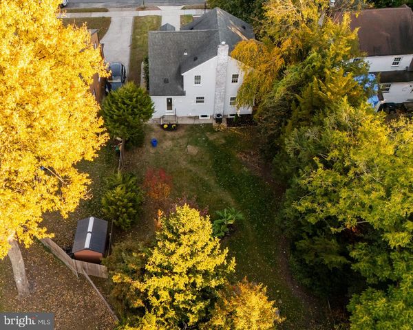 215 N VINEYARD BLVD, Collingswood, NJ 08108