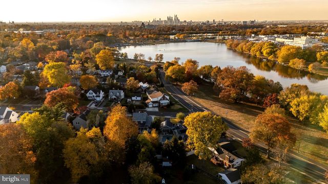 215 N VINEYARD BLVD, Collingswood, NJ 08108