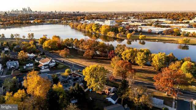 215 N VINEYARD BLVD, Collingswood, NJ 08108