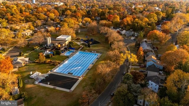 215 N VINEYARD BLVD, Collingswood, NJ 08108