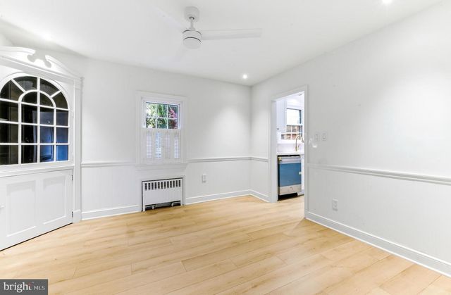 215 N VINEYARD BLVD, Collingswood, NJ 08108