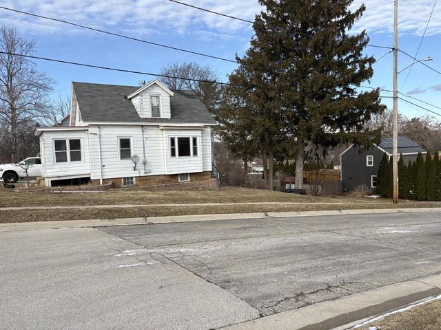 201 N Concord AVENUE, Watertown, WI 53094
