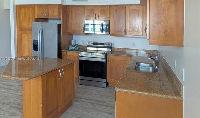 1745 E Hallandale Beach Blvd 1903W, Hallandale Beach, FL 33009