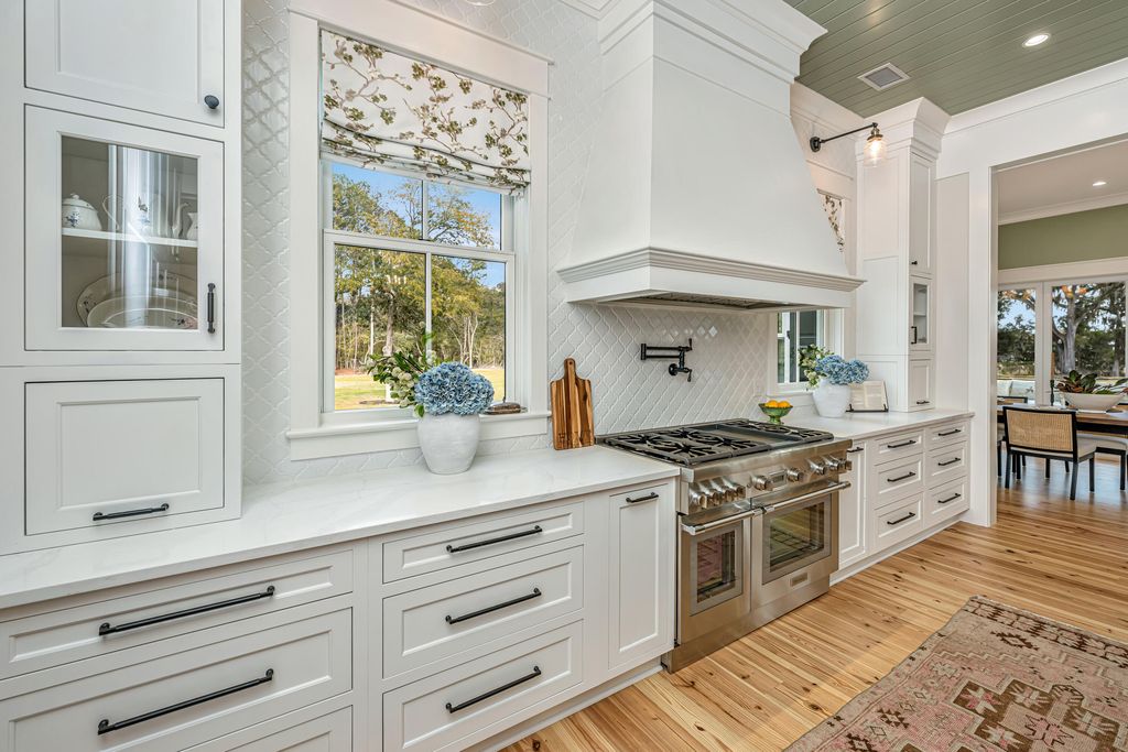 Image 11 of property listing at 5315 Frisco Lane, Johns Island, SC 29455